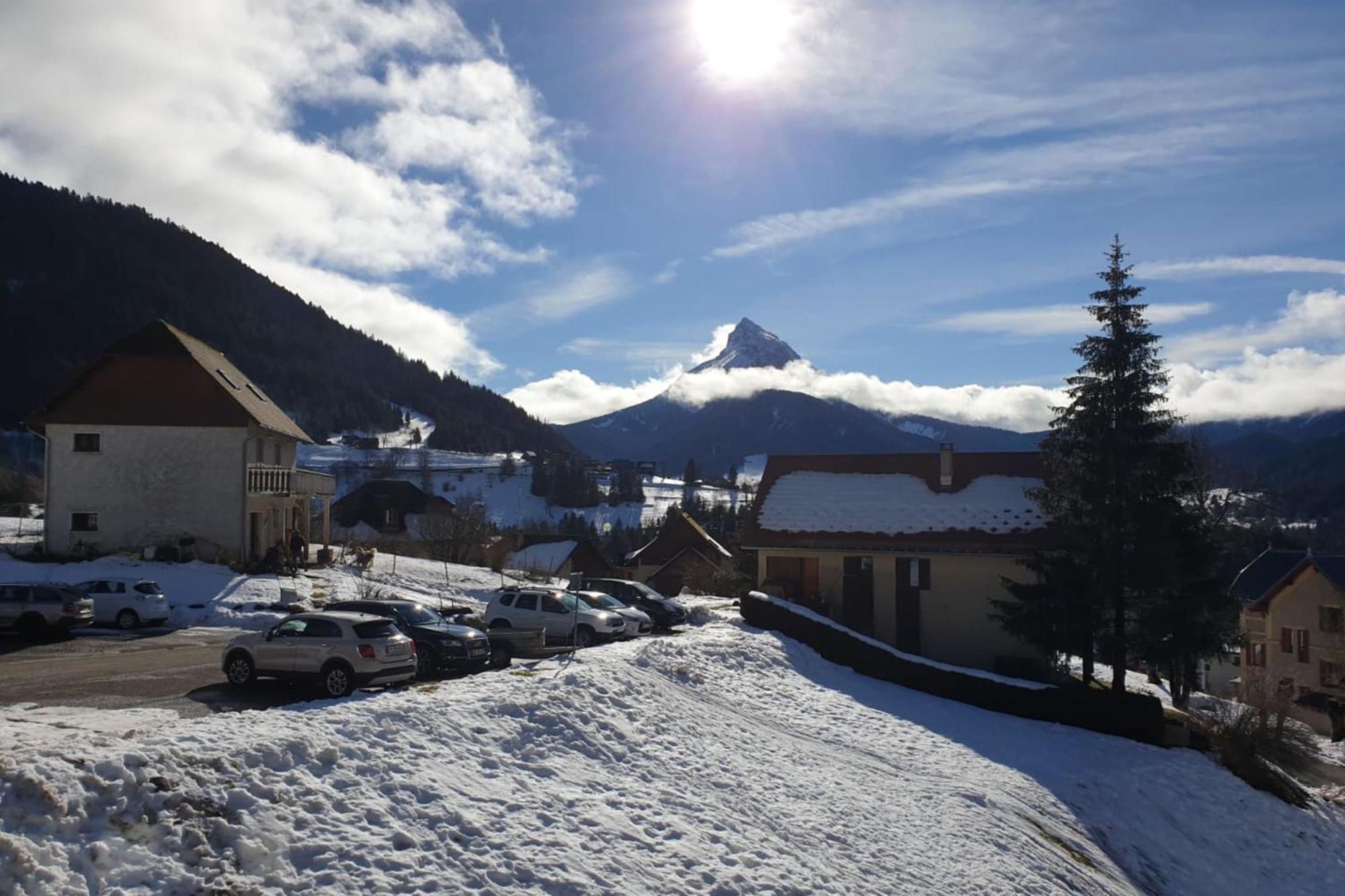Le Bois Joli En Chartreuse Lägenhet Saint-Pierre-de-Chartreuse Exteriör bild
